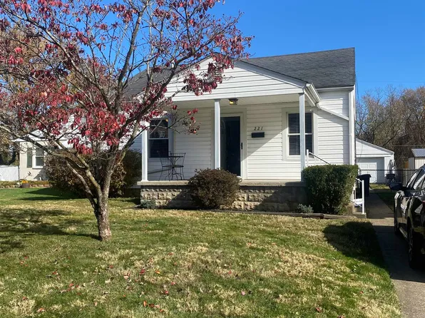 221 31st St W, Huntington, WV 25704