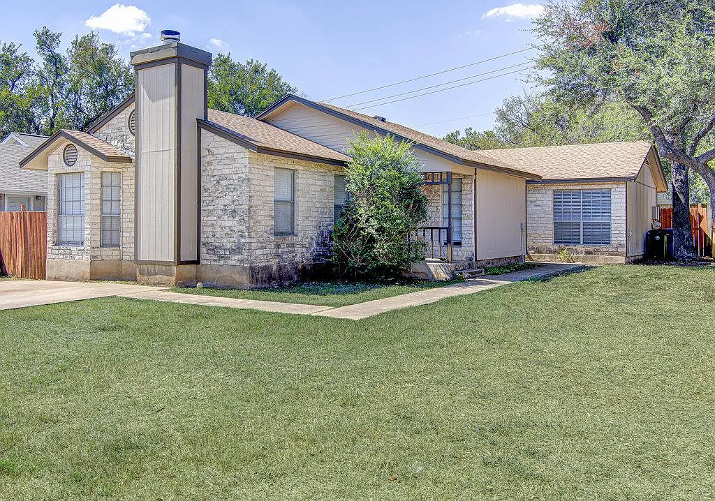 3 bed, 2.0 bath, 1786 sqft, $1,495 — Photo 2