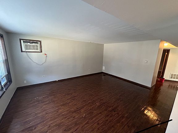 2nd image of 1681 Patricia Pl APT 1