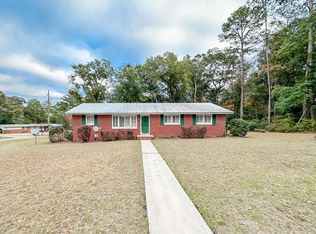 906 N Sunflower St, Geneva, AL 36340