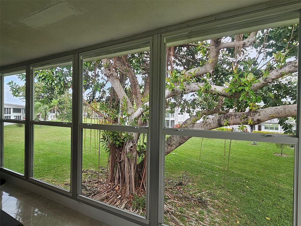 1st image of 115 Oakridge I #115