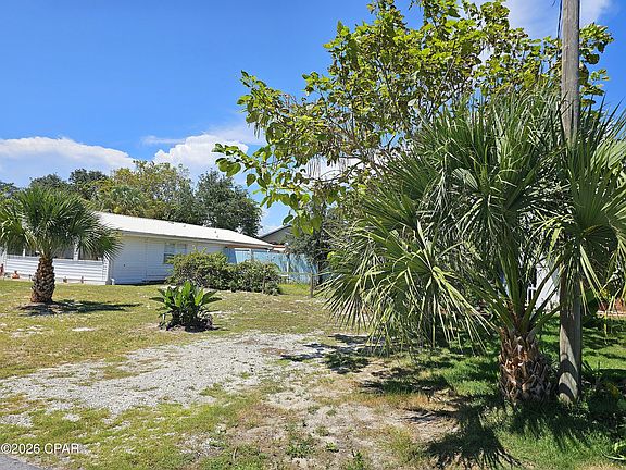 4th image of 613 Poinsettia Ct