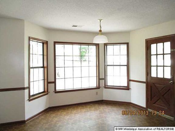 3rd image of 5400 Cohay Dr