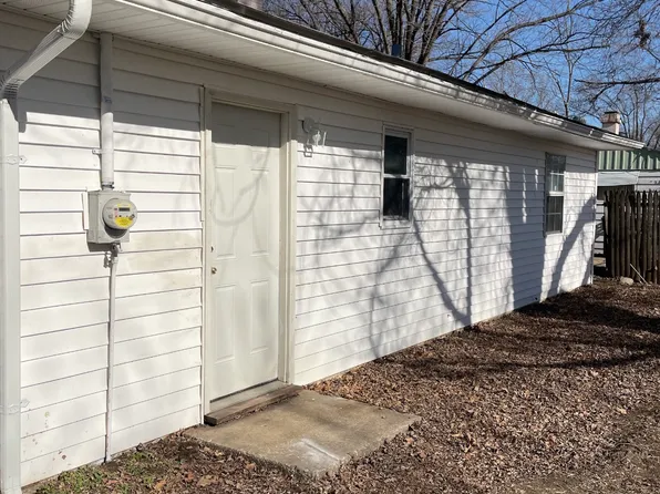 6 Amelia Dr, Cahokia, IL 62206