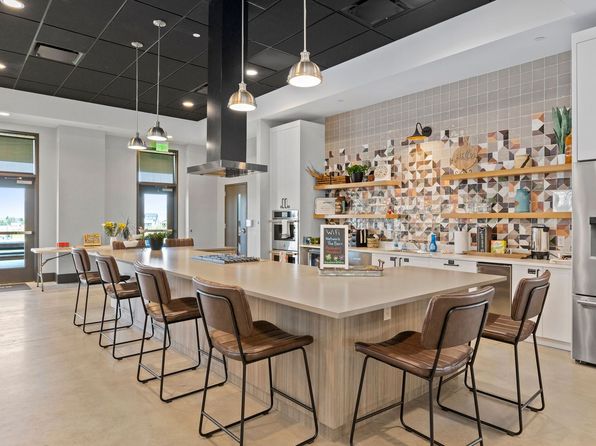 colorado-springs-colorado-448212040 picture