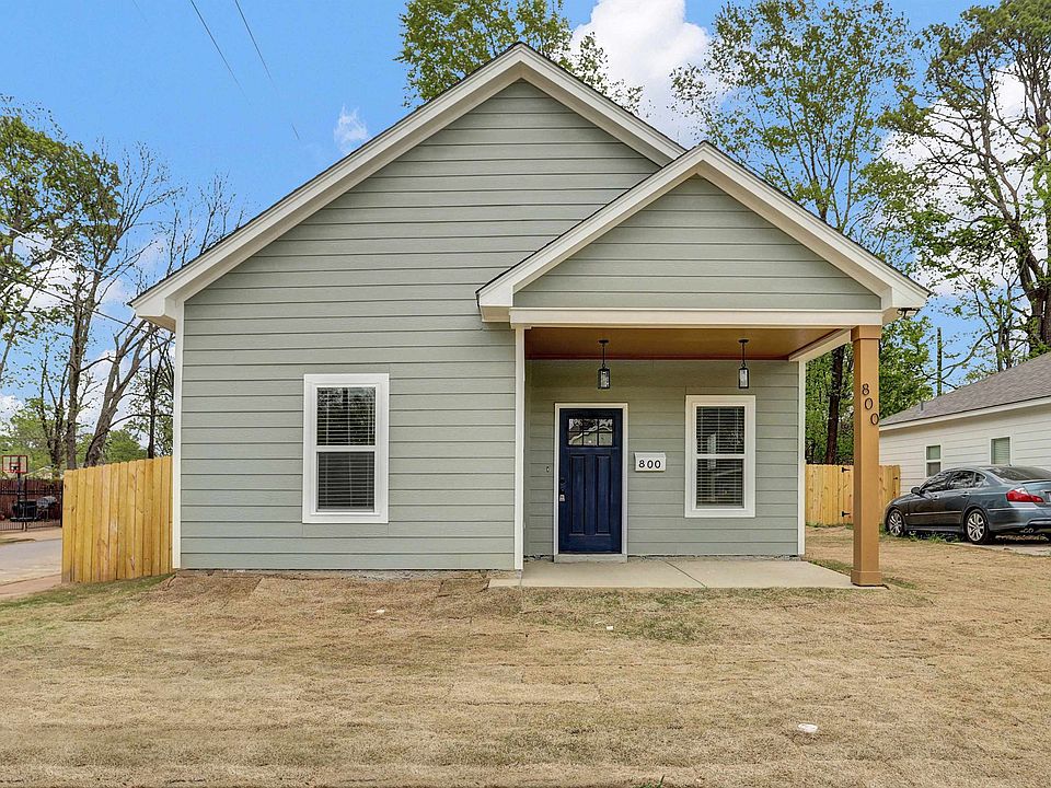 1st image of 800 Marechalneil St