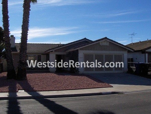 2nd image of 7627 Matson Pl