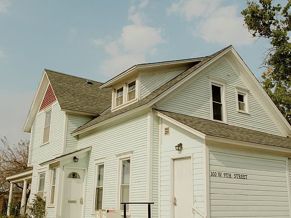 3rd image of 100 W 9th St #2