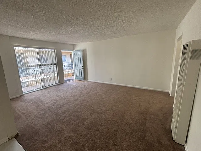 Boulevard Apts — Photo 4