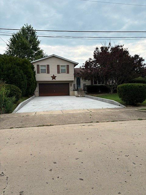 1st image of 14 Brierwood Dr