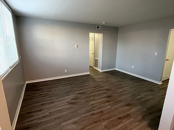 4th image of 1601 E Fort Wayne St Unit 4