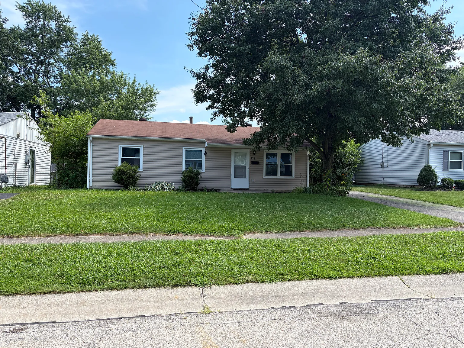 3 bed, 1177 sqft, $1,650 — Photo 1