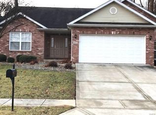 1052 Notting Hill Ct, Collinsville, IL 62234