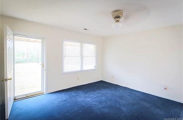 1st image of 2115-1 Cameo Dr