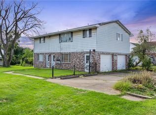 216 Jackson St, Houston, PA 15342