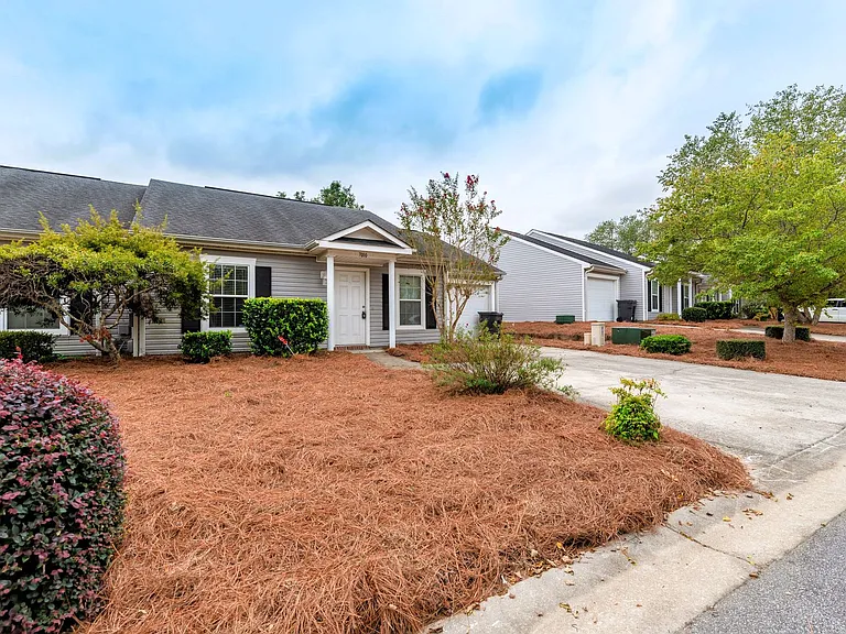 7010 Antilles Dr — Photo 3
