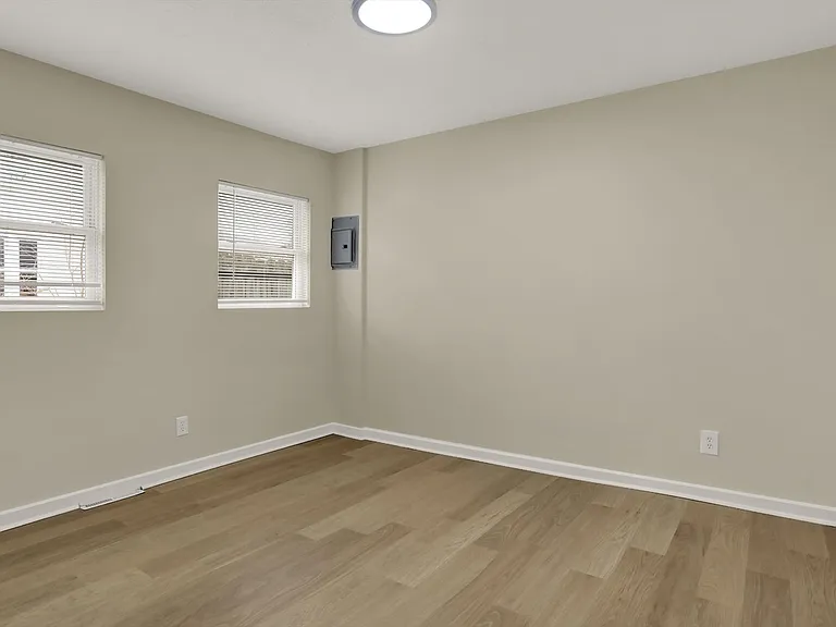 360 N Arsenal Ave — Photo 15