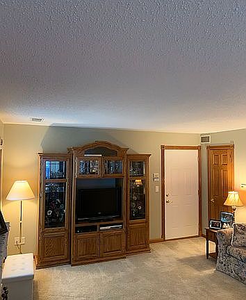 2nd image of 3903 Bradley Rd