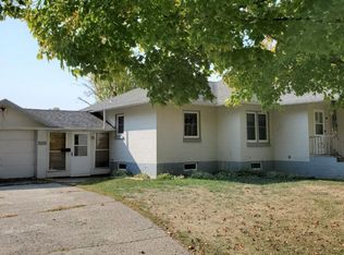 516 W 4th St, Odebolt, IA 51458