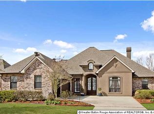 12295 Oak Brook Dr, Geismar, LA 70734