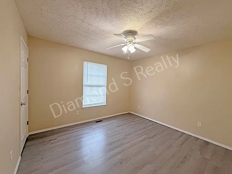 1452 N Ethyl Ave — Photo 26