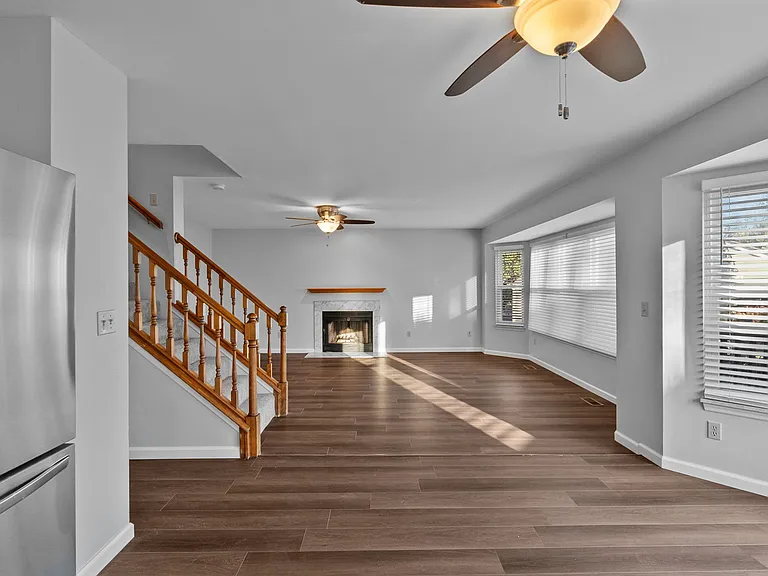 2 Coachman Ct — Photo 7