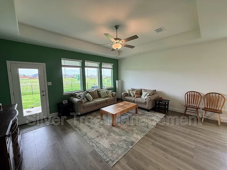14728 Ledger Ln — Photo 10