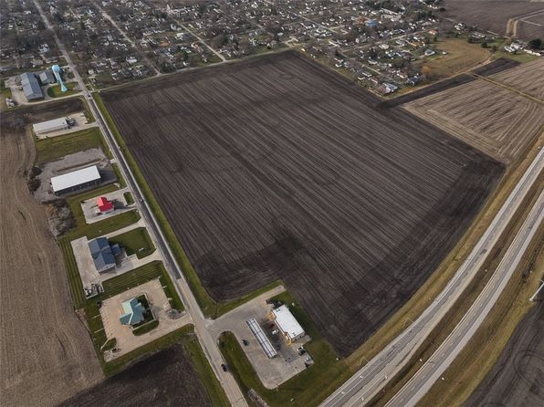 E Main St, Moweaqua, IL 62550
