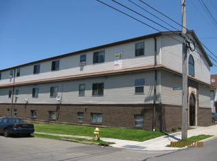 1206 E Lake Rd, Erie, PA