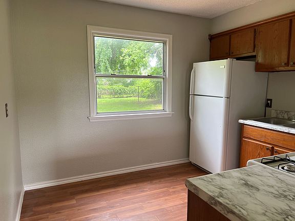 4th image of 4313 SE 38th St