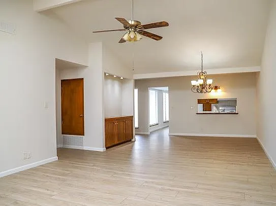5312 N Colonial Ave #101 — Photo 5