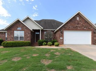 6273 W Grays Gap Rd, Fayetteville, AR 72704