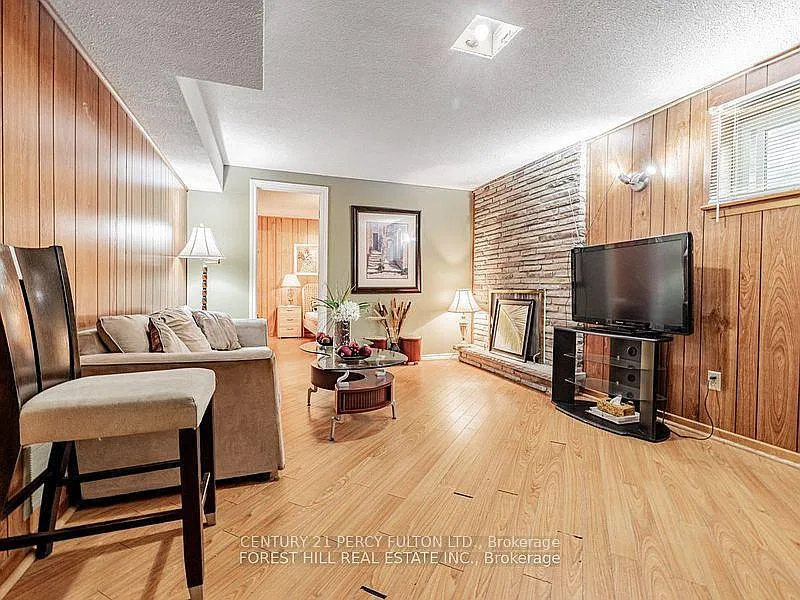 2 bed, $1,800 — Photo 3