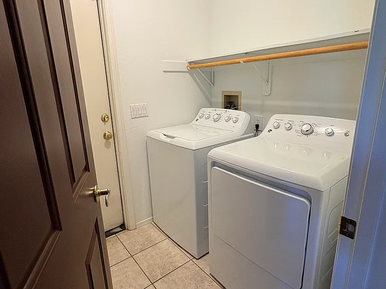 2971 W Calle Lucinda — Photo 25