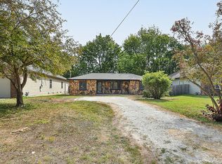 1504 S Rogers Ave, Springfield, MO 65804