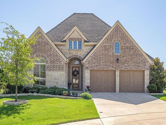 2nd image of 8925 Honeysuckle Dr