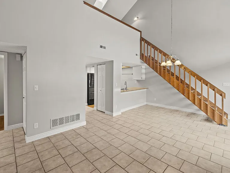 144 W Rockrimmon Blvd #302 — Photo 14