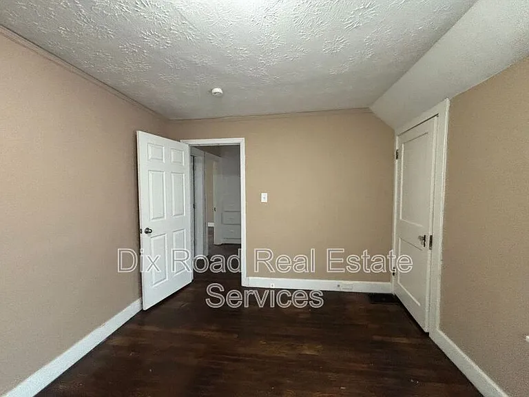 426 Otterbein Ave — Photo 19