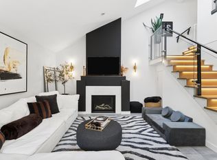 1550 Larkhall Cres #5, North Vancouver, BC V7H 2Z2