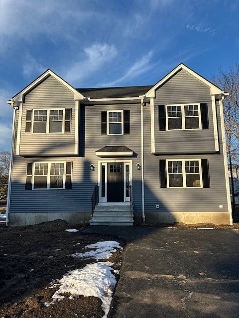 1st image of 15 Hampstead Ave