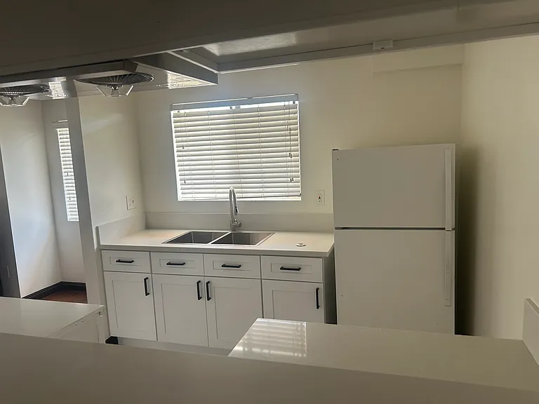 5325 Huntington Dr N #203 — Photo 2
