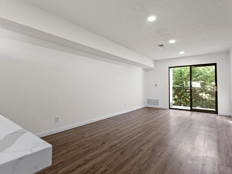 1635 West Blvd #2 — Photo 15