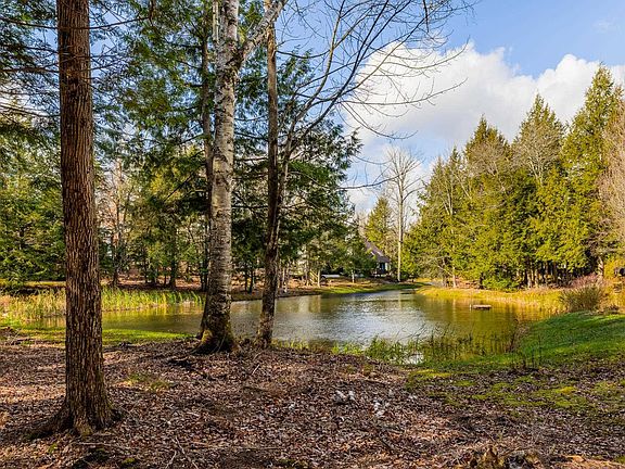 2nd image of 9 Pond View Road #9