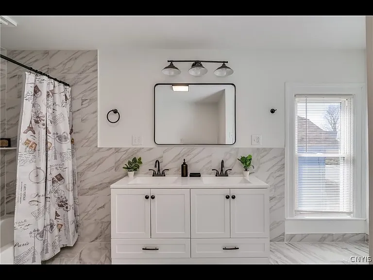 421 S Massey St — Photo 27