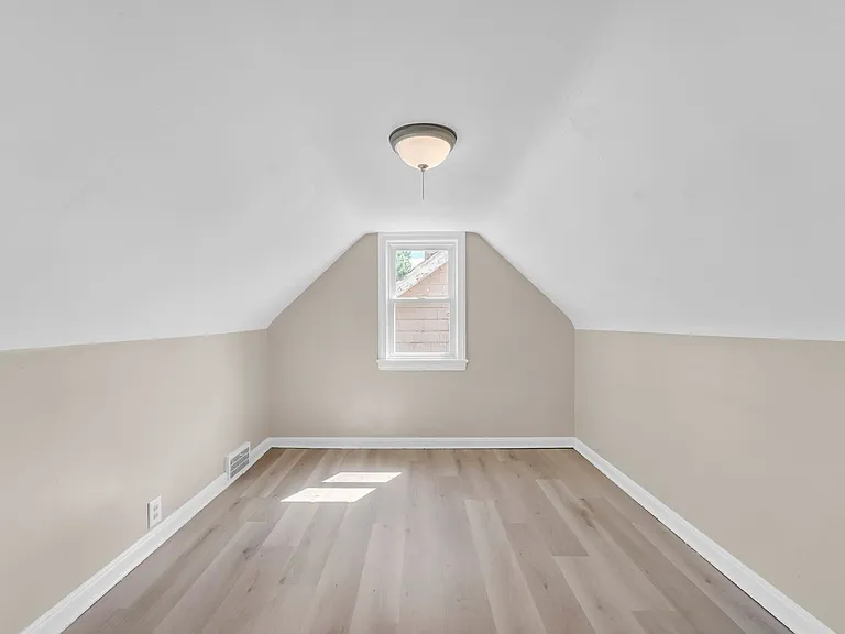 13613 Cedar Rd — Photo 17