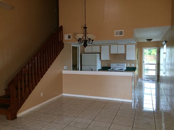 2nd image of 1720 SE Santa Barbara Pl
