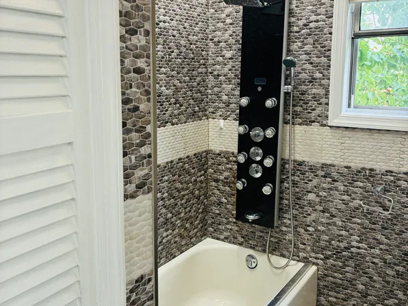 225 Mcadoo Avenue image 14 of 21