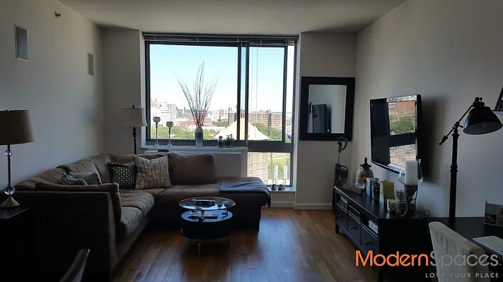 Rented by Modern Spaces | media 16
