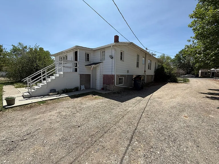 825 N Broadway Ave. — Photo 6