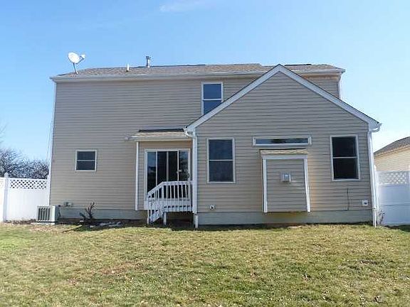 2nd image of 1843 Winding Hollow Dr